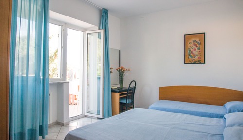 Habitación triple económica