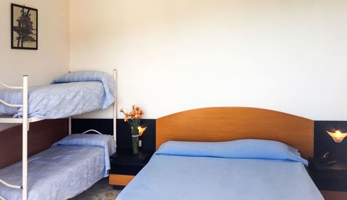 Habitación cuádruple económica