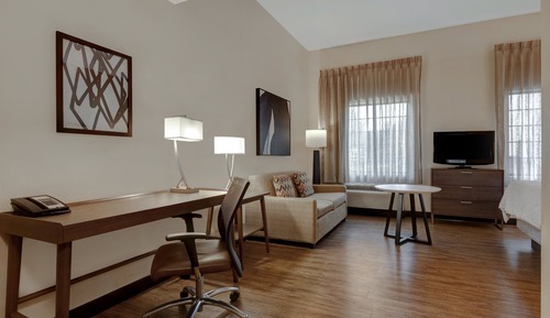 Suite, 2 habitaciones, accesible para personas con discapacidad (Communications, Roll In Shower)