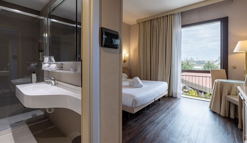 Habitación clásica doble, 1 cama doble o 2 individuales (Spa Access Included)