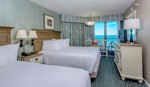 Habitación estándar, 2 camas de matrimonio, vistas parciales al mar
