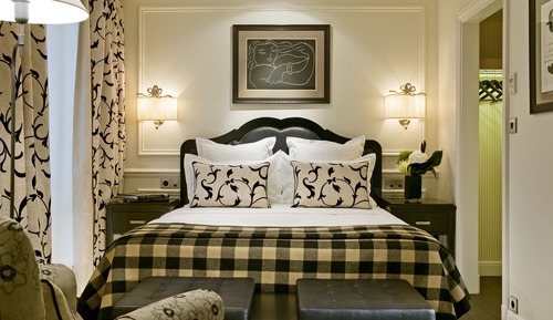 Suite superior, 1 cama de matrimonio con sofá cama, balcón