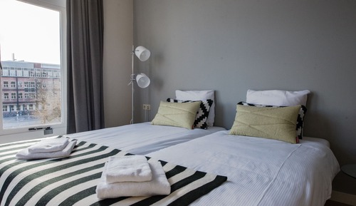 Apartamento estándar, varias camas, balcón