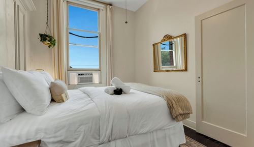 Suite (Two Room Double Queen - Suite 10)