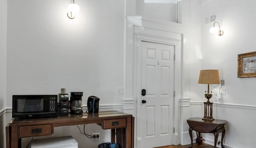 Habitación, 1 cama de matrimonio grande (Superior Carriage King - Room 28)