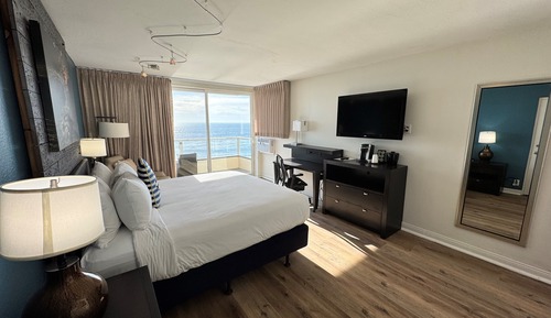 Habitación, 1 cama de matrimonio grande, balcón, frente al mar (Reef)