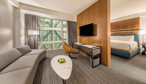 Andaz Suite