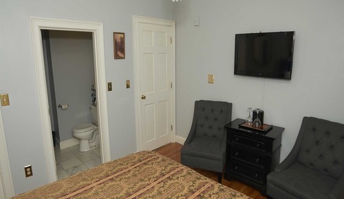 Habitación estándar doble, baño privado (The Inn 12 Queen (no pets)