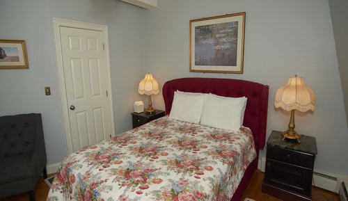 Habitación estándar doble, baño privado (The Inn 10 Queen (no pets)