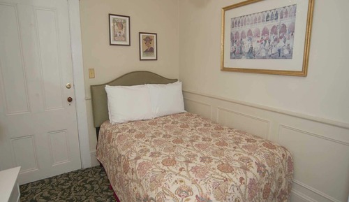 Habitación estándar doble, baño privado (08 The Inn (no pets))