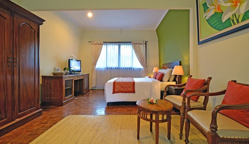 Villa (Upstairs Villa)