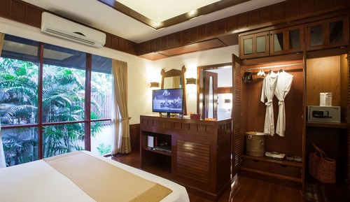 Suite Grand, acceso a la piscina (Grand Pool Villa)