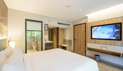Habitación Premium, 1 cama de matrimonio grande, balcón, vistas al jardín