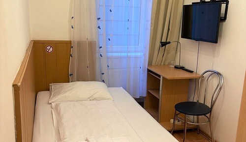 Single Room Budget
