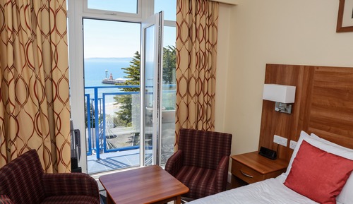 Habitación con 1 cama doble o 2 individuales, balcón, vistas al mar (Dog Friendly)