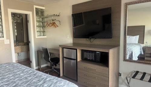 Habitación, 1 cama de matrimonio grande, bañera de hidromasaje