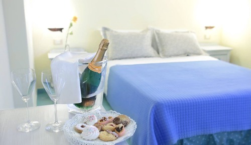 Suite junior, en edificio anexo (Family, Strada Statale 125)