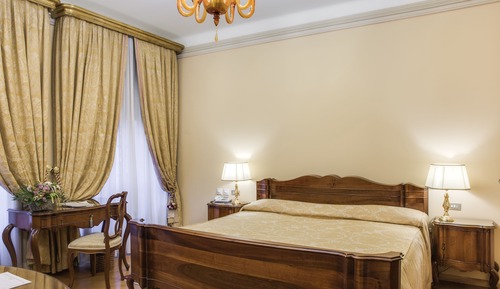 Habitación doble superior, 1 cama de matrimonio grande