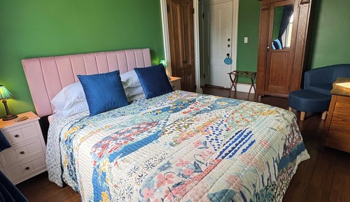 Room 4