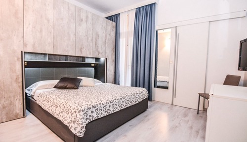 Habitación estándar con 1 cama doble o 2 individuales
