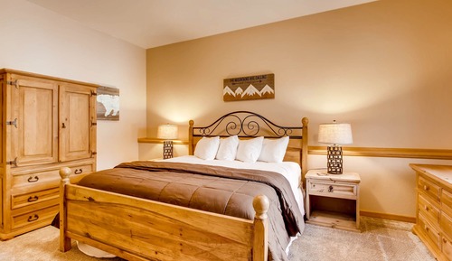 Condo, 1 King Bed with Sofa bed, River View (Suite with Hot Tub)