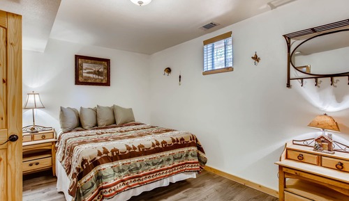 Suite, Multiple Beds, River View (Four-Bedroom House)