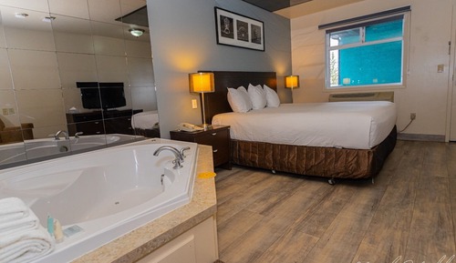 Habitación Deluxe, 1 cama de matrimonio grande, bañera de hidromasaje