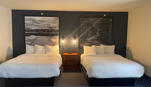 Suite, no fumadores (2 Queens With Sofa bed)