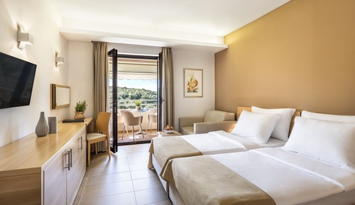 Habitación doble superior, varias camas