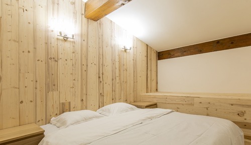 Apartamento, baño privado, vistas a la montaña (Appartement 301)