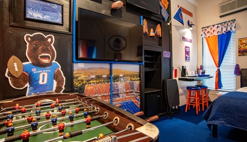 Habitación (Bronco Nights)