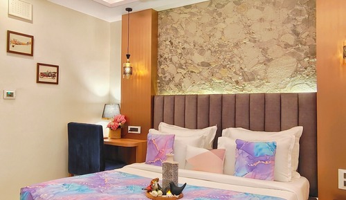 Premier room with European Style decor & City View