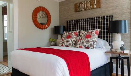 Deluxe Suite, 1 Queen Bed and Sofa Bed