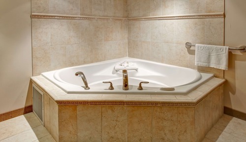 Suite básica, 1 cama de matrimonio grande, no fumadores, bañera de hidromasaje