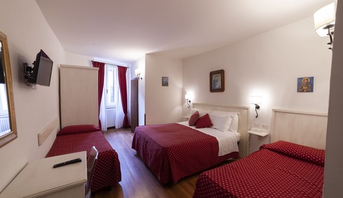Habitación cuádruple estándar