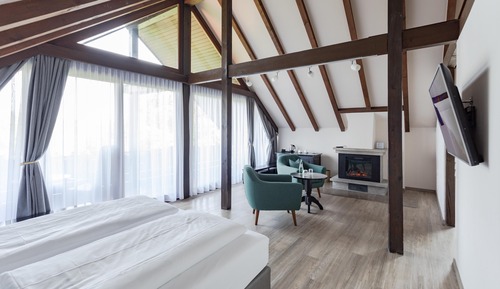 Estudio superior, 1 cama doble, balcón