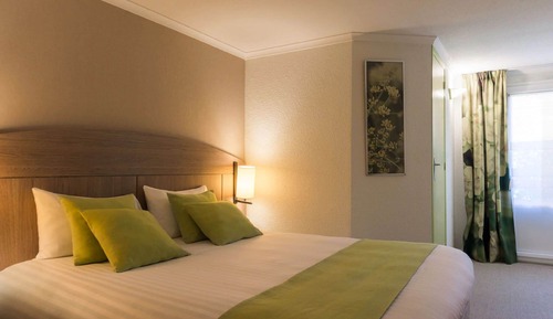 Habitación Confort con 1 cama doble o 2 individuales