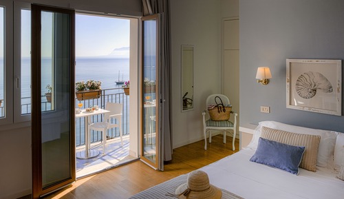Habitación doble superior de uso individual, balcón, vistas al mar