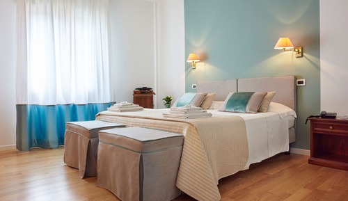Suite, varias camas, vistas al mar