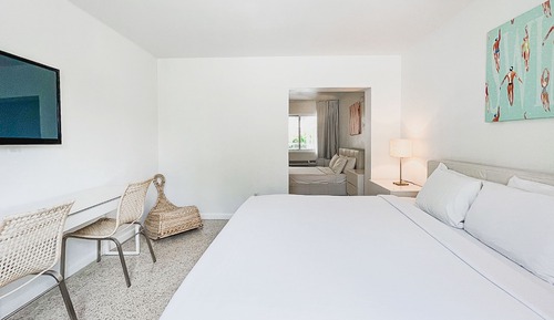 Studio, 2 Queen Beds