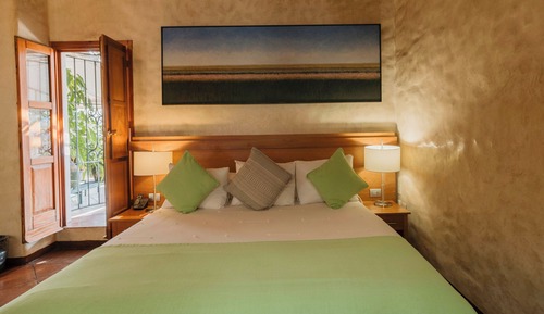 Habitación superior verde