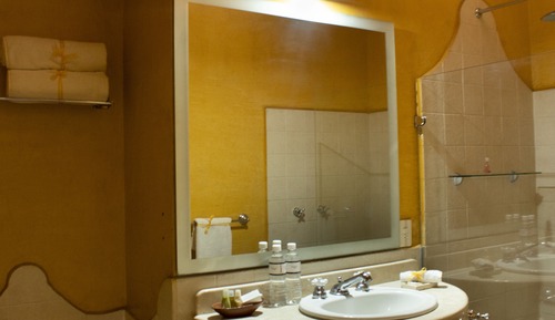 Habitación estándar amarilla