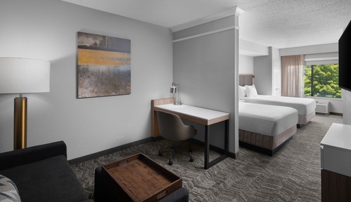 Suite, 2 camas de matrimonio, no fumadores (Mobility/Hearing Accessible, Tub)