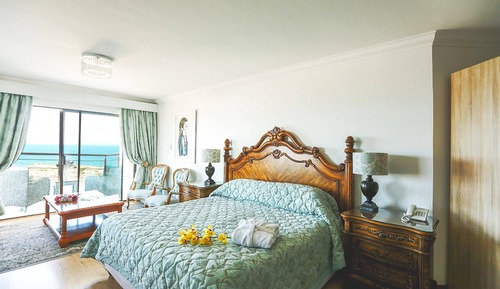 Gold Superior Honeymoon (502) 