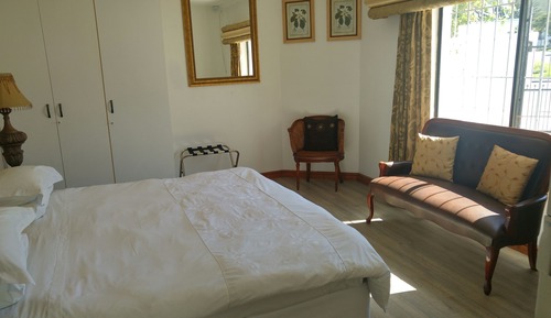 Court Yard Room