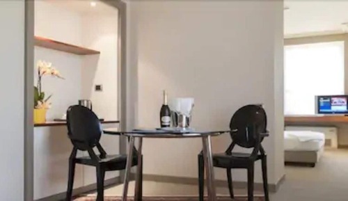 Suite familiar