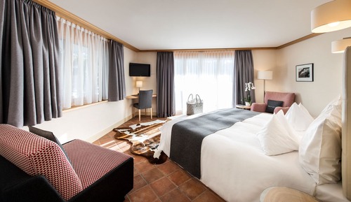 Habitación doble superior, balcón (Golfino)