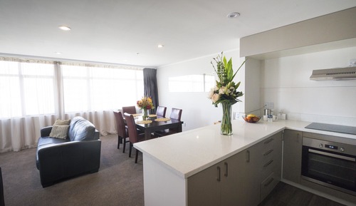 3 Bedrooms Apartment