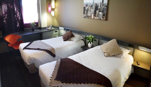 Habitación superior con 2 camas individuales