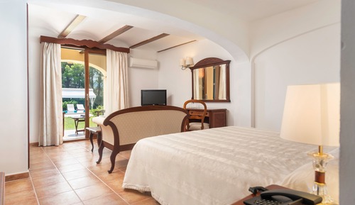 Habitación Doble con balcón o terraza (600 metros del Edificio Principal)